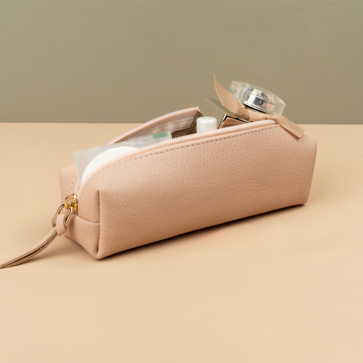 Aurora dusty rose leather makeup bag detail